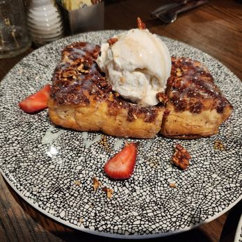 Reunion Kitchen + Drink - Hawaiian roll french toast - New American Near Me - Anaheim, California