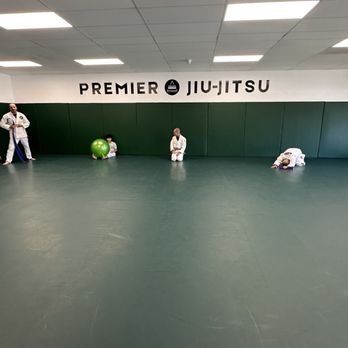 Premier Jiu Jitsu Academy - Stretching before Jeff Glovers seminar - Brazilian Jiu-jitsu Near Me - Los Angeles, California Premier Jiu Jitsu Academy - Stretching before Jeff Glovers seminar - Brazilian Jiu-jitsu Near Me - Los Angeles, California