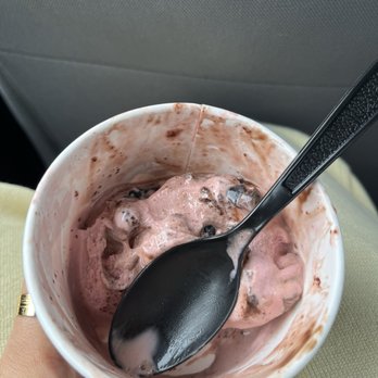 Moomers - Cherry moobile - Ice Cream & Frozen Yogurt Near Me - Traverse City, Michigan Moomers - Cherry moobile - Ice Cream & Frozen Yogurt Near Me - Traverse City, Michigan