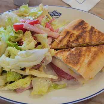 St Armands Circle - Half combo with cuban sandwich and 1905 salad - Shopping Centers Near Me - Sarasota, Florida