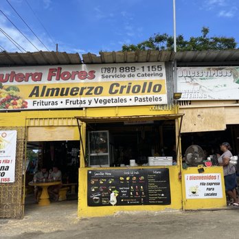 La Frutera Flores - Front of restaurant - Juice Bars & Smoothies Near Me - Luquillo, Puerto Rico La Frutera Flores - Front of restaurant - Juice Bars & Smoothies Near Me - Luquillo, Puerto Rico