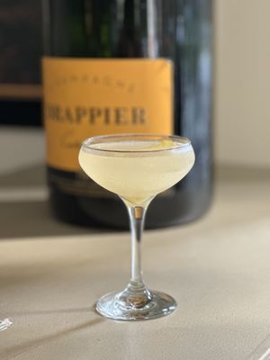 Pops for Champagne by null