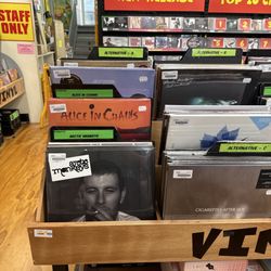 JB Hi-Fi