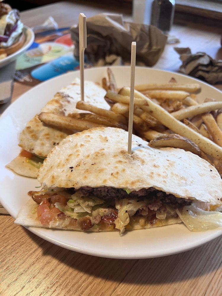 Social spots from Applebee's Grill + Bar