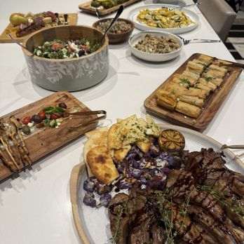 Picnics From The Vine - Caterers Near Me