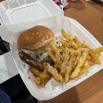 Chef Von & Mom - Vons Smash burger with garlic parm fries - New American Near Me - Scranton, Pennsylvania Chef Von & Mom - Vons Smash burger with garlic parm fries - New American Near Me - Scranton, Pennsylvania