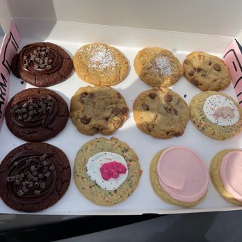 Crumbl - Mosaic - Party box - Bakeries Near Me - Pooler, Georgia