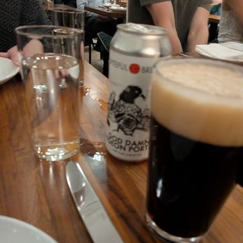 Daisies - Pigeon Porter - Pasta Shops Near Me - Chicago, Illinois