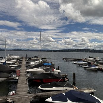 Daniel's Broiler - Leschi - Water view - Seafood Near Me - Seattle, Washington