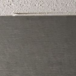 Holiday Inn Youngstown-South - Cracks in the ceiling