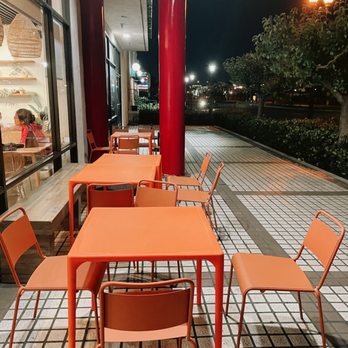 Da Vien Coffee - outdoor seating - Desserts Near Me - Westminster, California Da Vien Coffee - outdoor seating - Desserts Near Me - Westminster, California