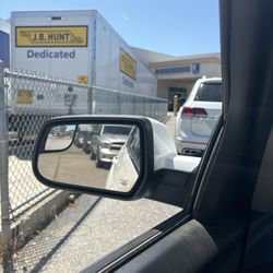Goodwill Industries - San Joaquin Valley - 4 cars behind and 4 in front in the 15 minutes I've been here so far