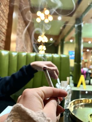 Moe Greens Dispensary & Lounge by null