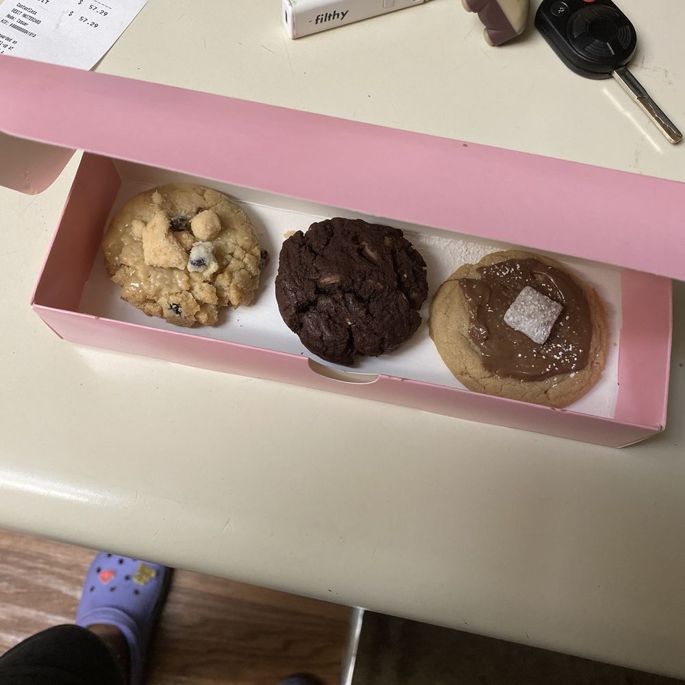 Crumbl - La Quinta - Bakeries Near Me - La Quinta, California Crumbl - La Quinta - Bakeries Near Me - La Quinta, California
