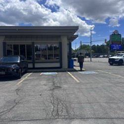 Wayside Dining Lounge