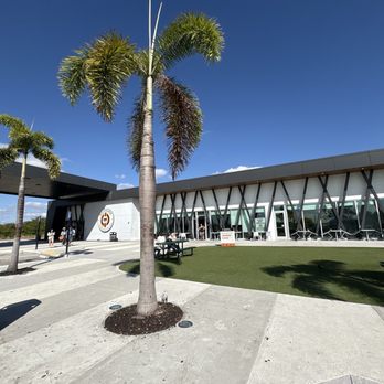 Miccosukee Service Plaza - Entrance to food, shopping, and restrooms - Gas Stations Near Me - Davie, Florida