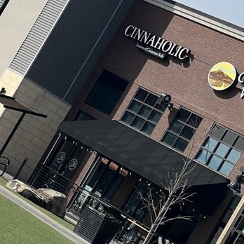 Cinnaholic - Outside - Bakeries Near Me - Pigeon Forge, Tennessee