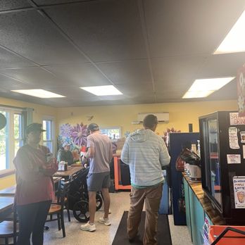 Honeycomb Cafe - Coffee & Tea Near Me - Scarborough, Maine Honeycomb Cafe - Coffee & Tea Near Me - Scarborough, Maine
