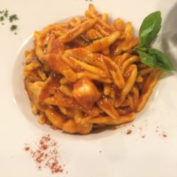 Il Porto - Pasta al sugo di pescatrice