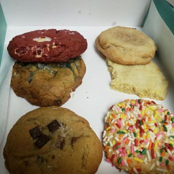 Bell's Cookies - Red velvet, chocolate chip, confetti, corn and snickerdoodle - Desserts Near Me - Seattle, Washington Bell's Cookies - Red velvet, chocolate chip, confetti, corn and snickerdoodle - Desserts Near Me - Seattle, Washington