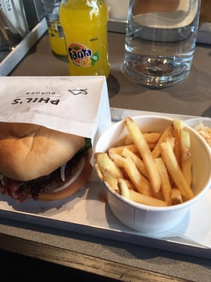 Phil's Burger by null