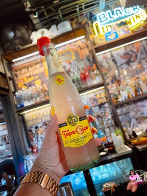 Bar 5015 by null