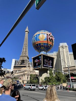 Eiffel Tower Viewing Deck by null