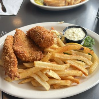 Blue Water Bar & Grill - Fish and chips - American Near Me - Friday Harbor, Washington Blue Water Bar & Grill - Fish and chips - American Near Me - Friday Harbor, Washington