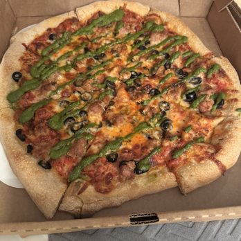 Pairfield Pizza & Pints - Pesto cream and sausage - Pizza Near Me - San Ramon, California