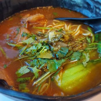 Uno Beef Noodle - Half beef brisket half tendon ramen - Noodles Near Me - Richmond, British Columbia Uno Beef Noodle - Half beef brisket half tendon ramen - Noodles Near Me - Richmond, British Columbia
