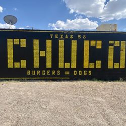 Chuco Burgers and Dogs