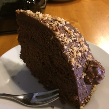 Nero Nero - Torta Ferrero rocher - Desserts Near Me - Cagliari, California