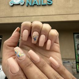 Exterior outside entrance of Shadi Nails - Canoga Park, California Exterior outside entrance of Shadi Nails - Canoga Park, California