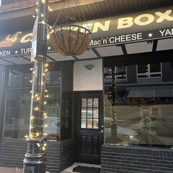 Chicken box - Closed Chickenbox
