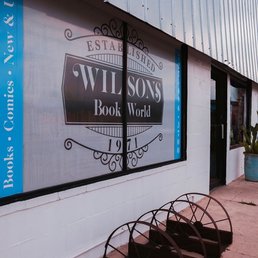 Exterior photo of Wilson's Book World - Saint Petersburg, Florida Exterior photo of Wilson's Book World - Saint Petersburg, Florida