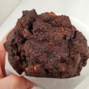 Levain Bakery - Dark Chocolate Peanut Butter Chip - Bakeries Near Me - New York, New York Levain Bakery - Dark Chocolate Peanut Butter Chip - Bakeries Near Me - New York, New York