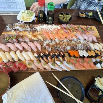 Hello Sushi - Carpaccio: albacore, salmon, tuna, Nigiri: salmon,albacore,escolar,eel,bluefin tuna, giant scallops,uni,yellow tail belly squid sea bass - Sushi Bars Near Me - Fullerton, California Hello Sushi - Carpaccio: albacore, salmon, tuna, Nigiri: salmon,albacore,escolar,eel,bluefin tuna, giant scallops,uni,yellow tail belly squid sea bass - Sushi Bars Near Me - Fullerton, California