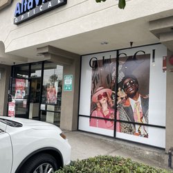 Alta Vista Optical - Very clean on the outside