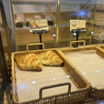 Cake Talk - Patisserie/Cake Shop Near Me - Toronto, Ontario