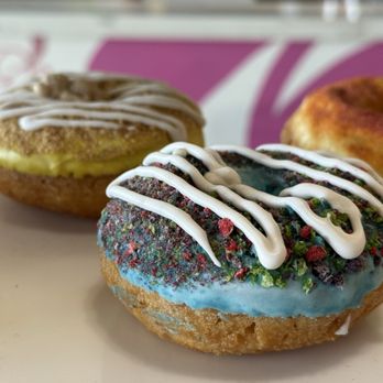 Purvé Donut Stop - Donuts Near Me - Honolulu, Hawaii