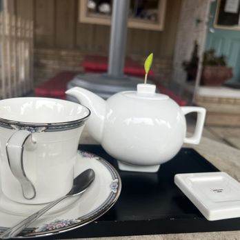 Papi's Pies - earl grey tea pot - Desserts Near Me - Round Rock, Texas
