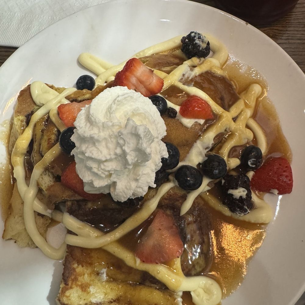 Another Broken Egg Cafe - Cinnamon Roll French Toast - Breakfast & Brunch Near Me - Jacksonville, Florida Another Broken Egg Cafe - Cinnamon Roll French Toast - Breakfast & Brunch Near Me - Jacksonville, Florida