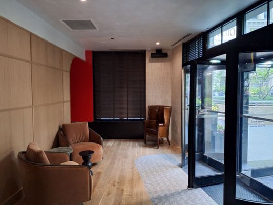 Nic + Junior's by null
