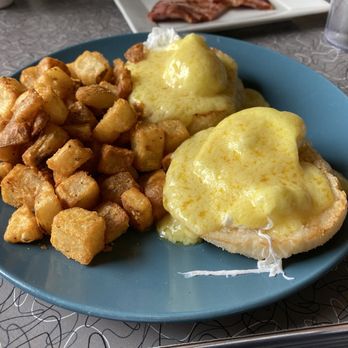 Vernon's Thunderbird Diner - Eggs Benedict - Diners Near Me - Hammonds Plains, Nova Scotia Vernon's Thunderbird Diner - Eggs Benedict - Diners Near Me - Hammonds Plains, Nova Scotia