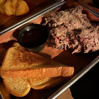 Apocalypse BBQ - Pulled pork - Food Trucks Near Me - Miami, Florida