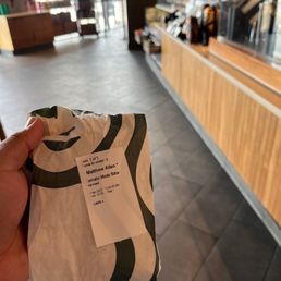 Nom nom tomato Pesto panini!!! Nom nom tomato Pesto panini!!!
