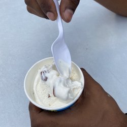 Ralph's Famous Italian Ices & Ice Cream - Butter pecan