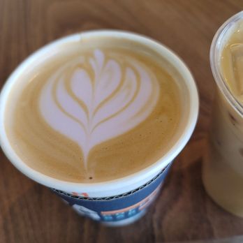 Dash Coffee Bar - Ube latte - Coffee & Tea Near Me - Pasadena, California Dash Coffee Bar - Ube latte - Coffee & Tea Near Me - Pasadena, California
