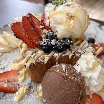 Brown Butter - Honey Toast w/Ice Cream - Desserts Near Me - Danville, California Brown Butter - Honey Toast w/Ice Cream - Desserts Near Me - Danville, California