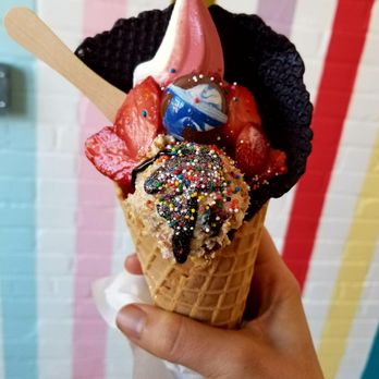 MN Nice Cream - Make it a queen! - Ice Cream & Frozen Yogurt Near Me - Minneapolis, Minnesota MN Nice Cream - Make it a queen! - Ice Cream & Frozen Yogurt Near Me - Minneapolis, Minnesota